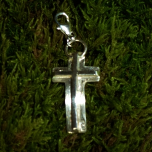 Cross pendant