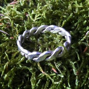 Flat-Twist-ring